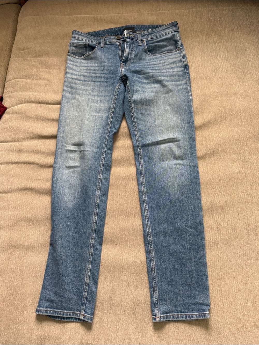 Slim Fit Men's Jeans in Light Blue Wash